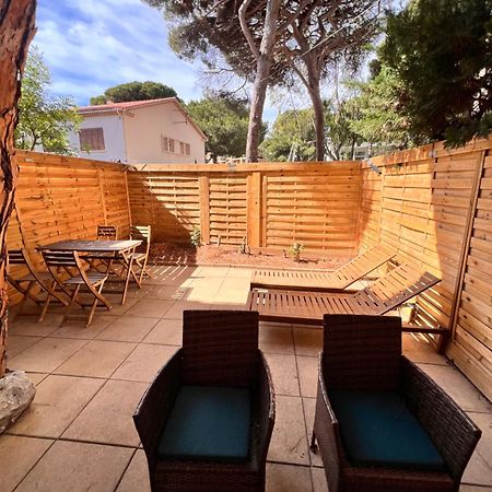 Sympathique Studio En Rez De Jardin Dans Residence Hyères المظهر الخارجي الصورة