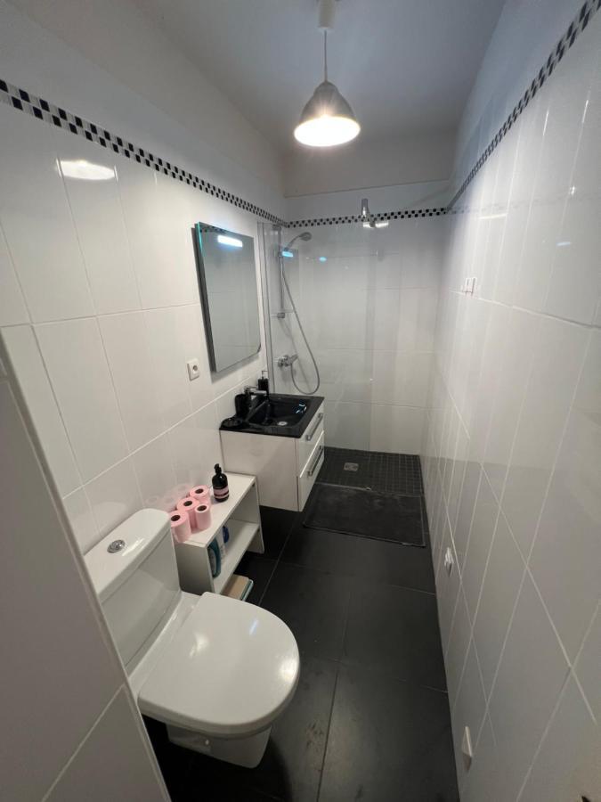 Sympathique Studio En Rez De Jardin Dans Residence Hyères المظهر الخارجي الصورة