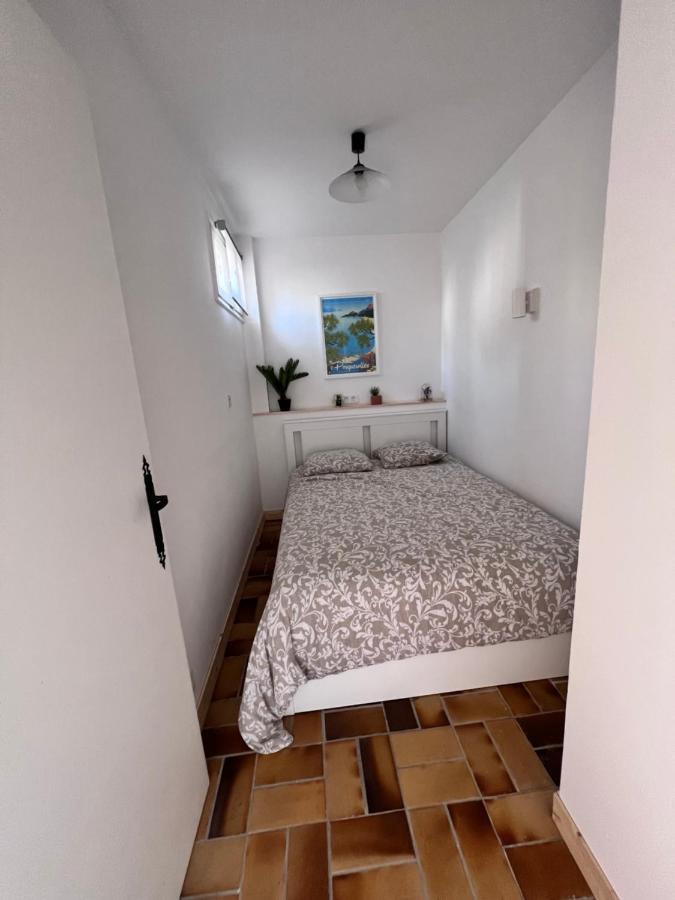 Sympathique Studio En Rez De Jardin Dans Residence Hyères المظهر الخارجي الصورة